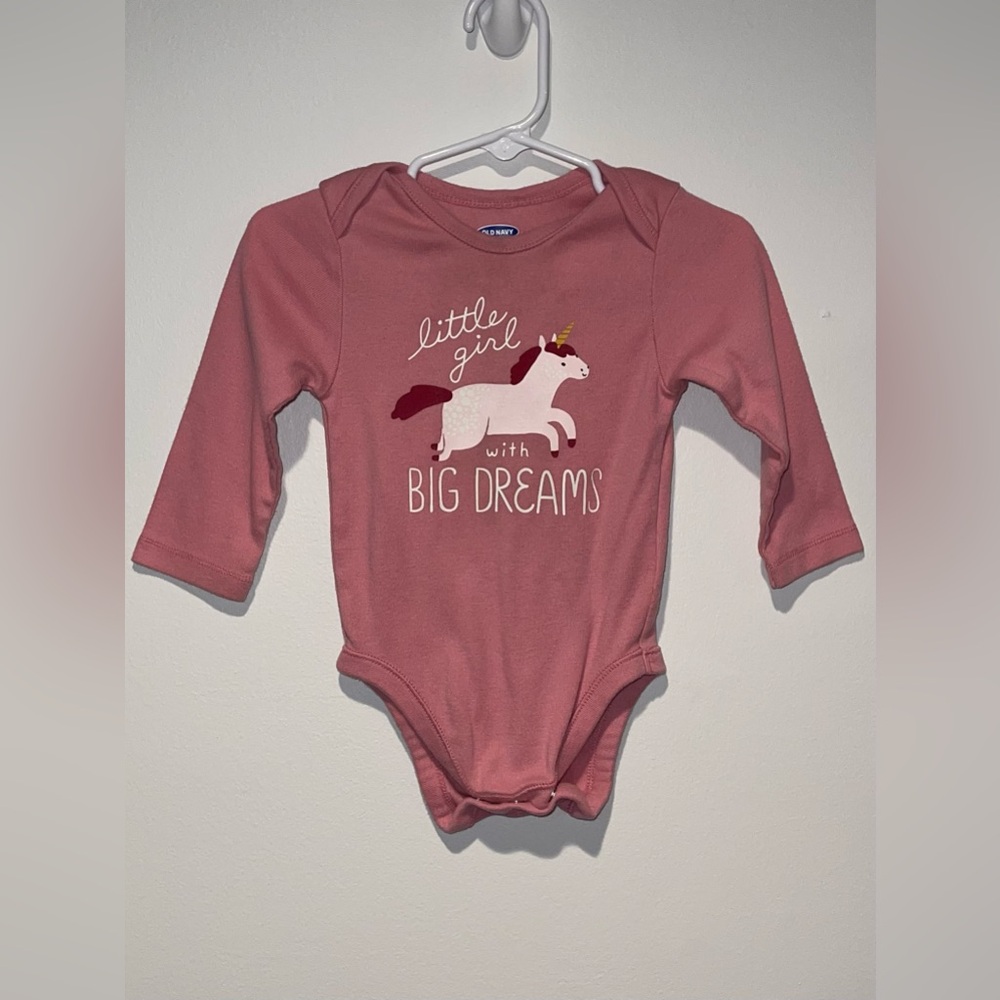 Old Navy Pink Unicorn Long Sleeve Bodysuit Size 6-12 Months